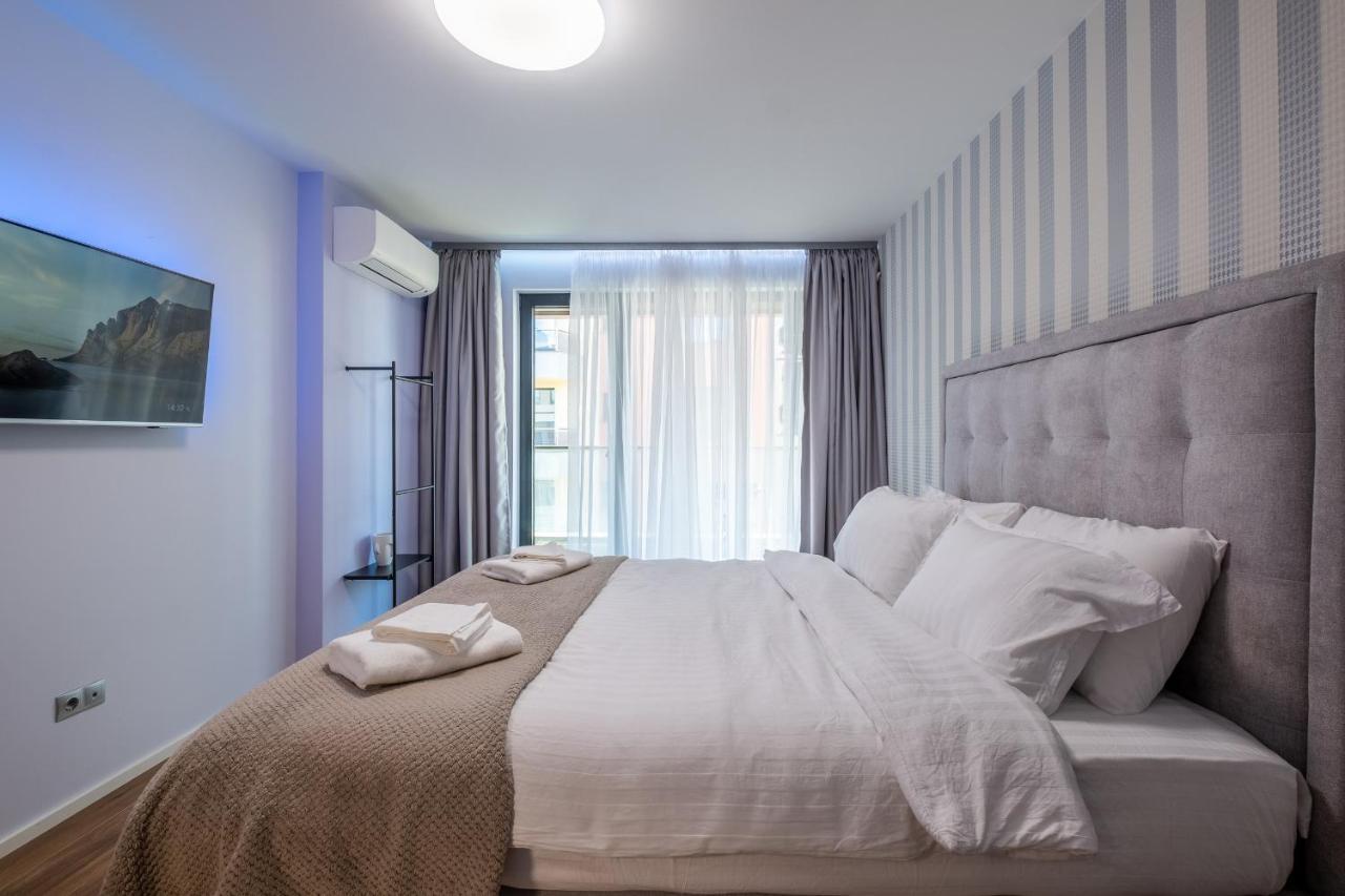 Emirates Lux Apartment And Parking Sofia Eksteriør billede