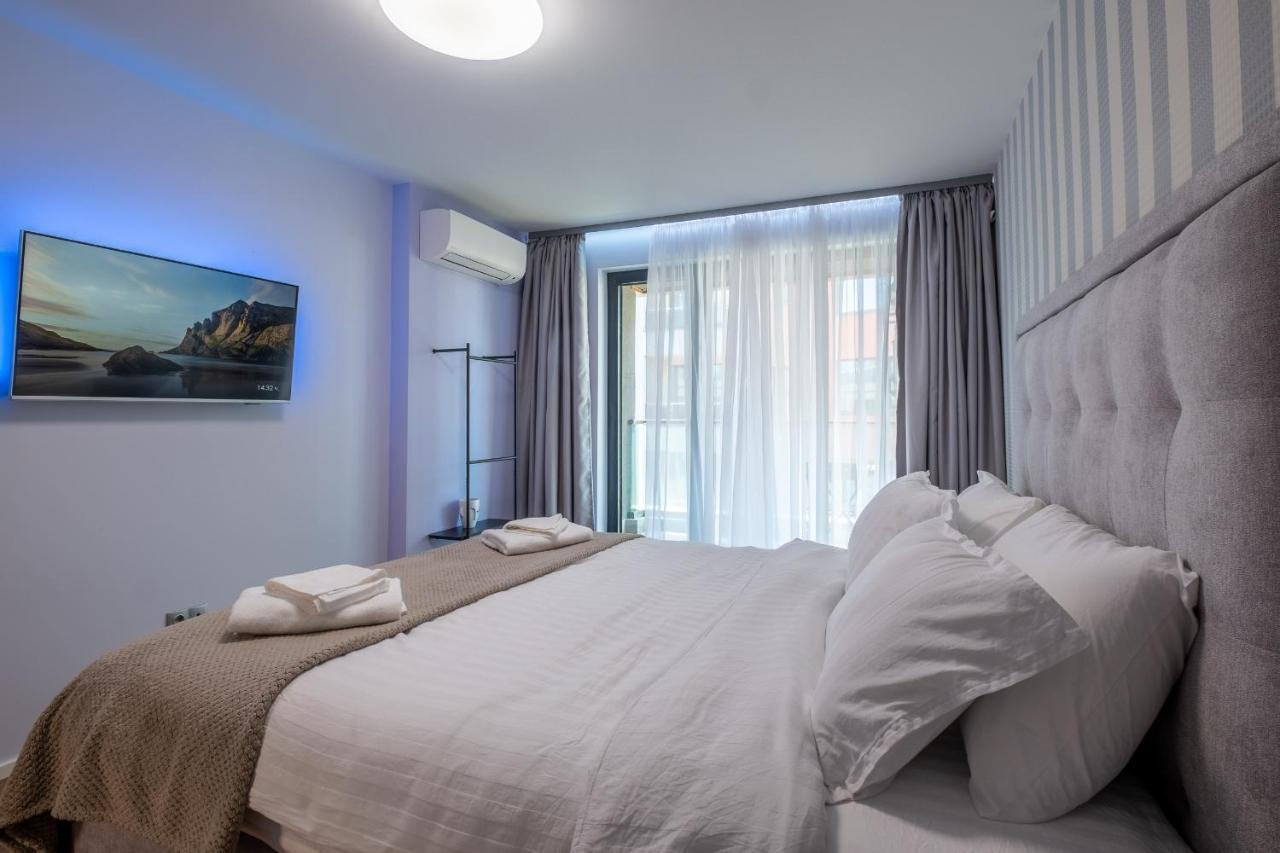 Emirates Lux Apartment And Parking Sofia Eksteriør billede