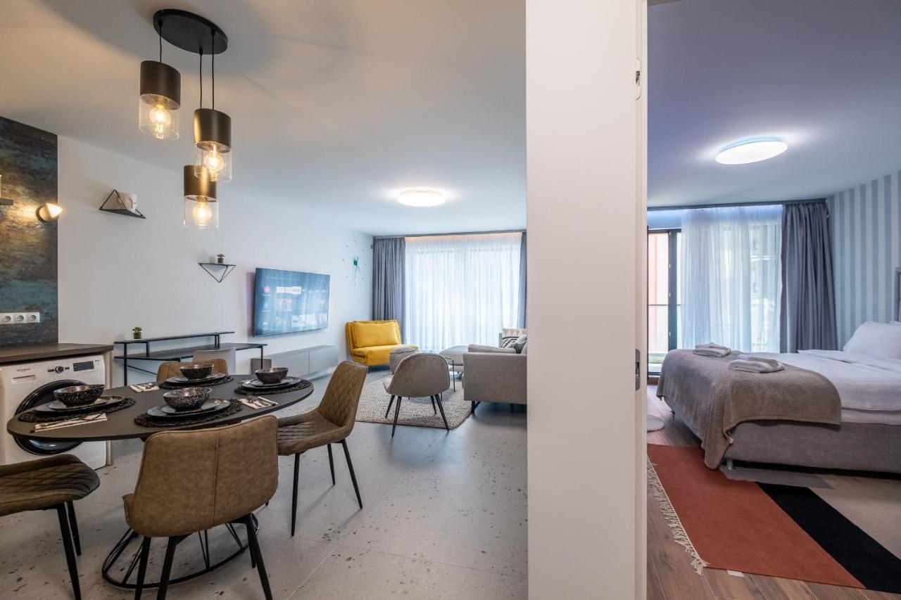 Emirates Lux Apartment And Parking Sofia Eksteriør billede